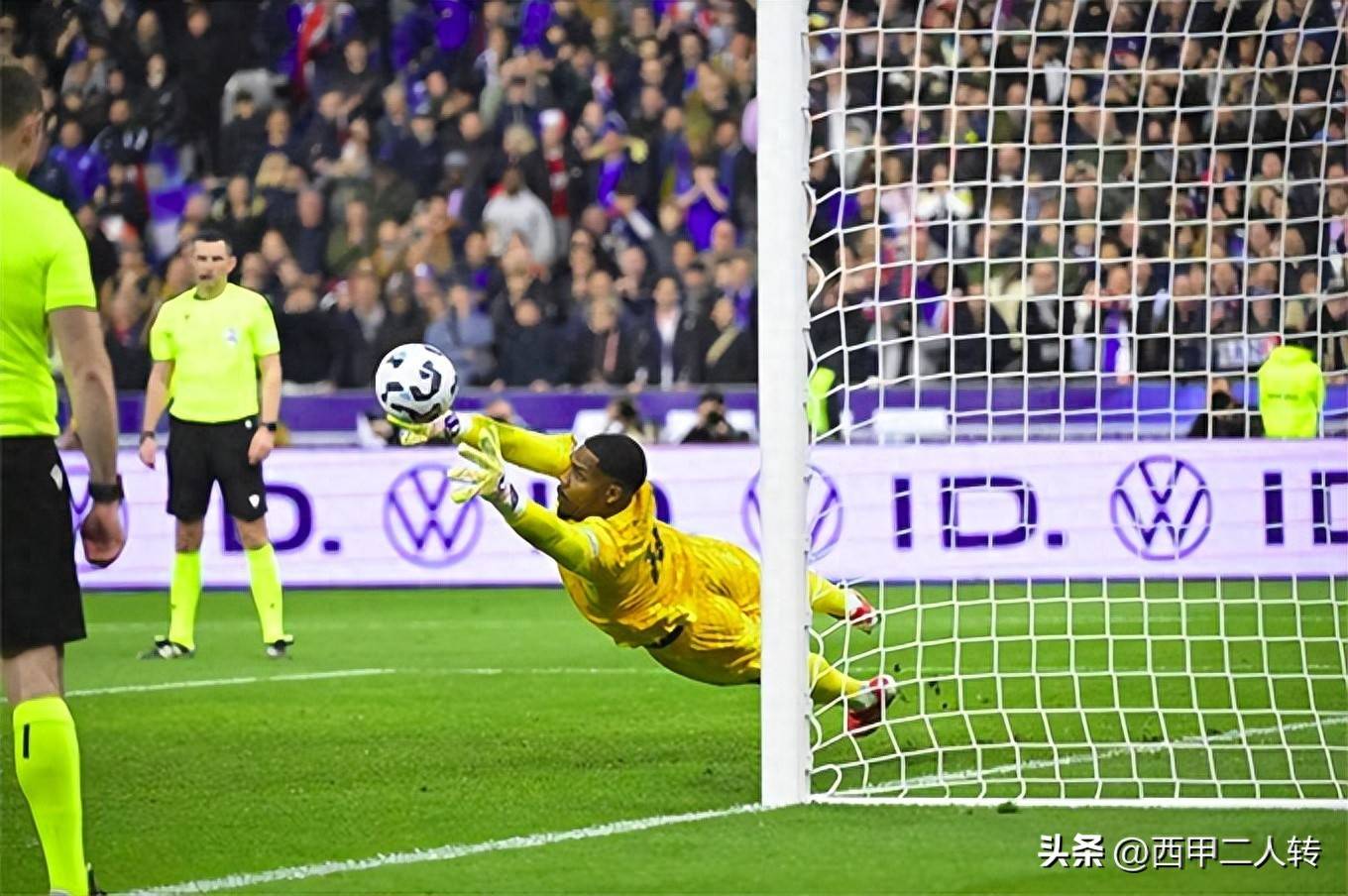 九游体育-关于出色发挥引发热议！，西亚卡姆在法国队比赛中爆冷赛场气氛高涨的信息