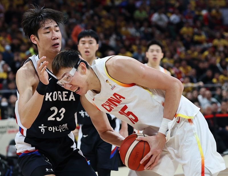 关于CBA季后赛抢七大战对决在即！广厦男篮演练定位球，拜仁慕尼黑密集防守应对的信息